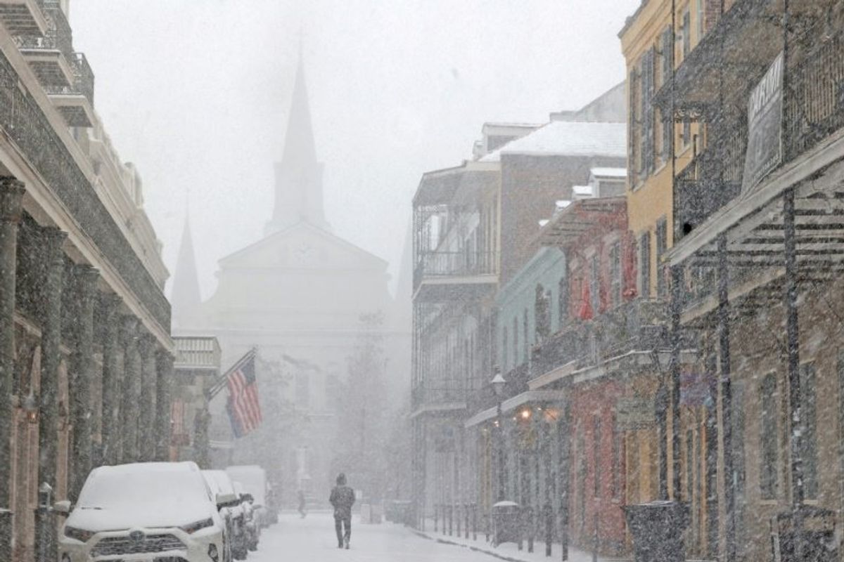 Rare snow socks New Orleans as Arctic blast chills much of US