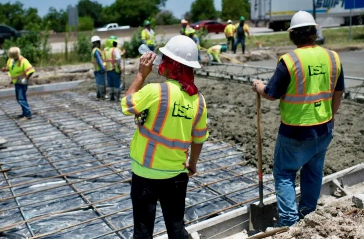 Texas scraps 'water break' law for construction workers, as heat bakes
