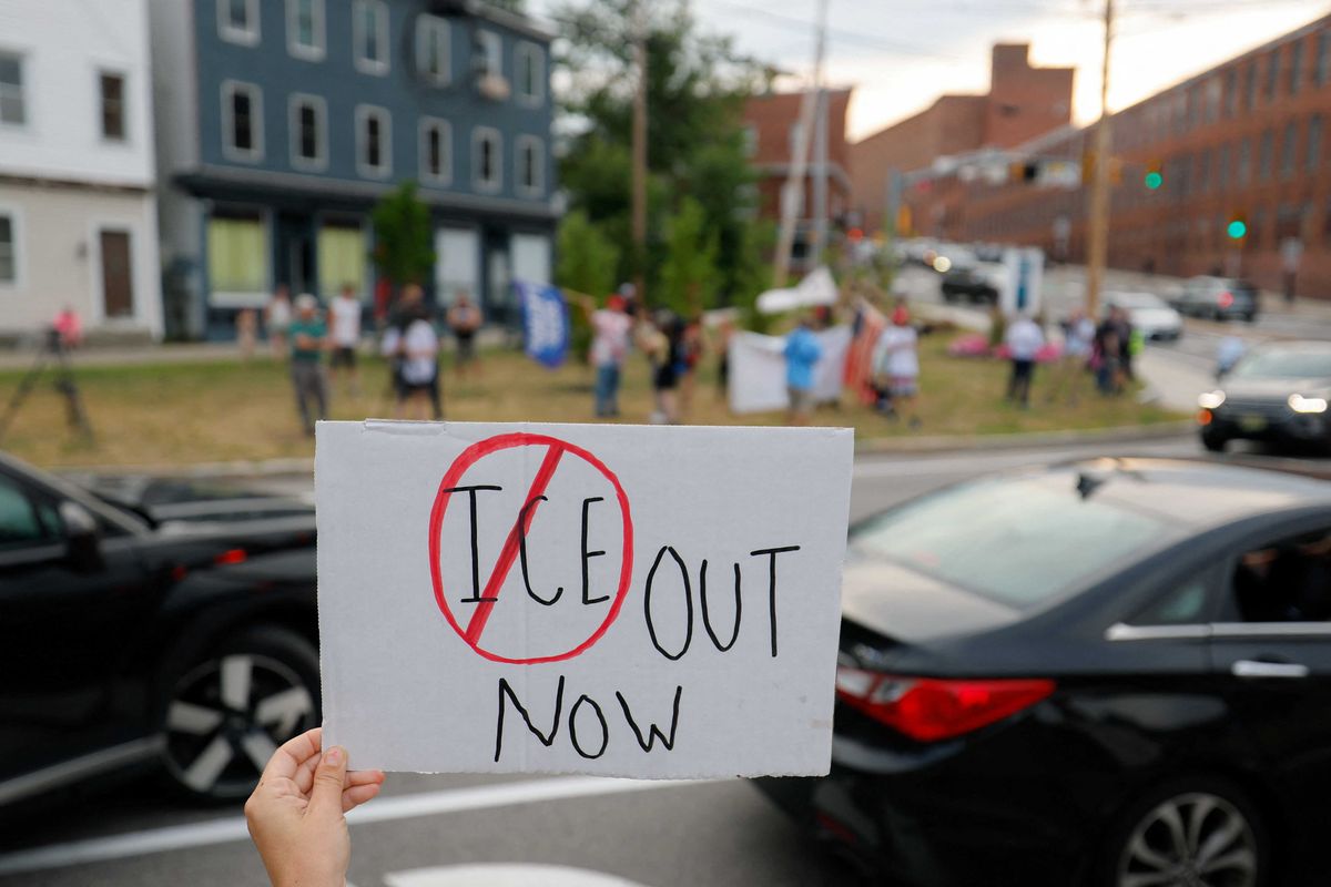 Trump overrules ICE on traffic stop policy after latest killings