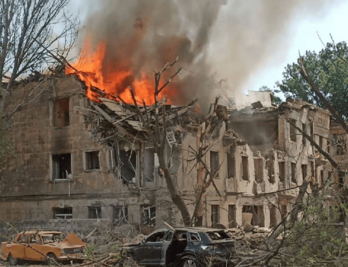 Russia strikes Ukraine clinic, blames Kyiv for border attacks