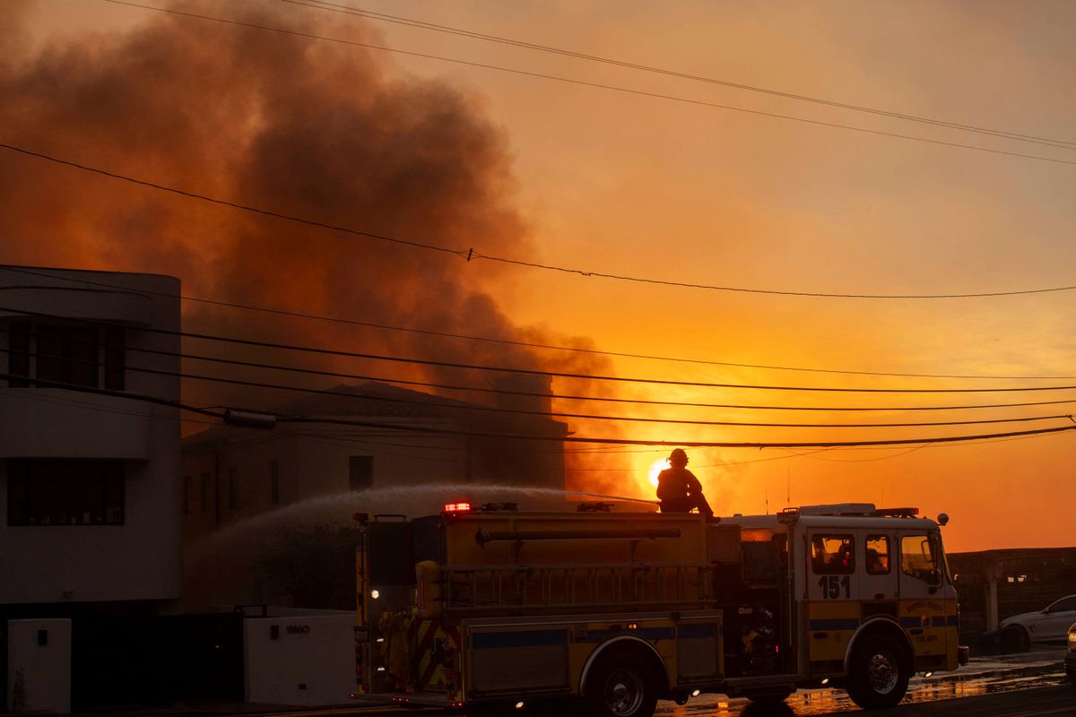 Millions of LA residents 'mistakenly' told to evacuate amid raging wildfires: report