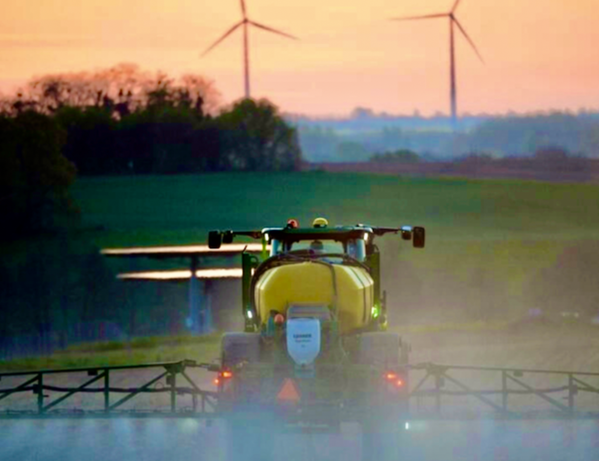 EU Commission proposes allowing controversial weedkiller glyphosate for another ten years