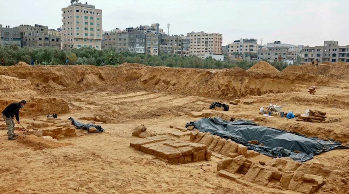 Gaza construction workers find 31 Roman-era tombs