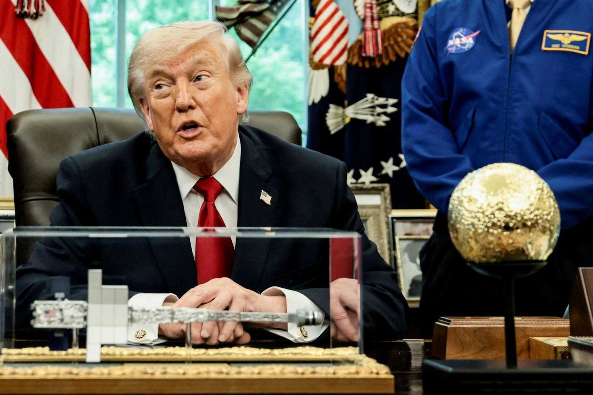 Trump says GOP governor agreed to give Republicans 'one extra seat' in red state