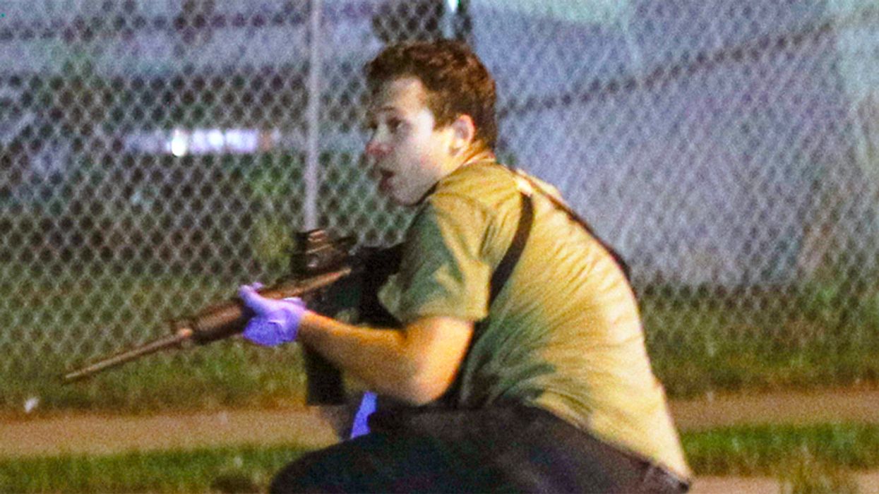 'God bless': Leaked data shows cop sent fawning message to Kyle Rittenhouse