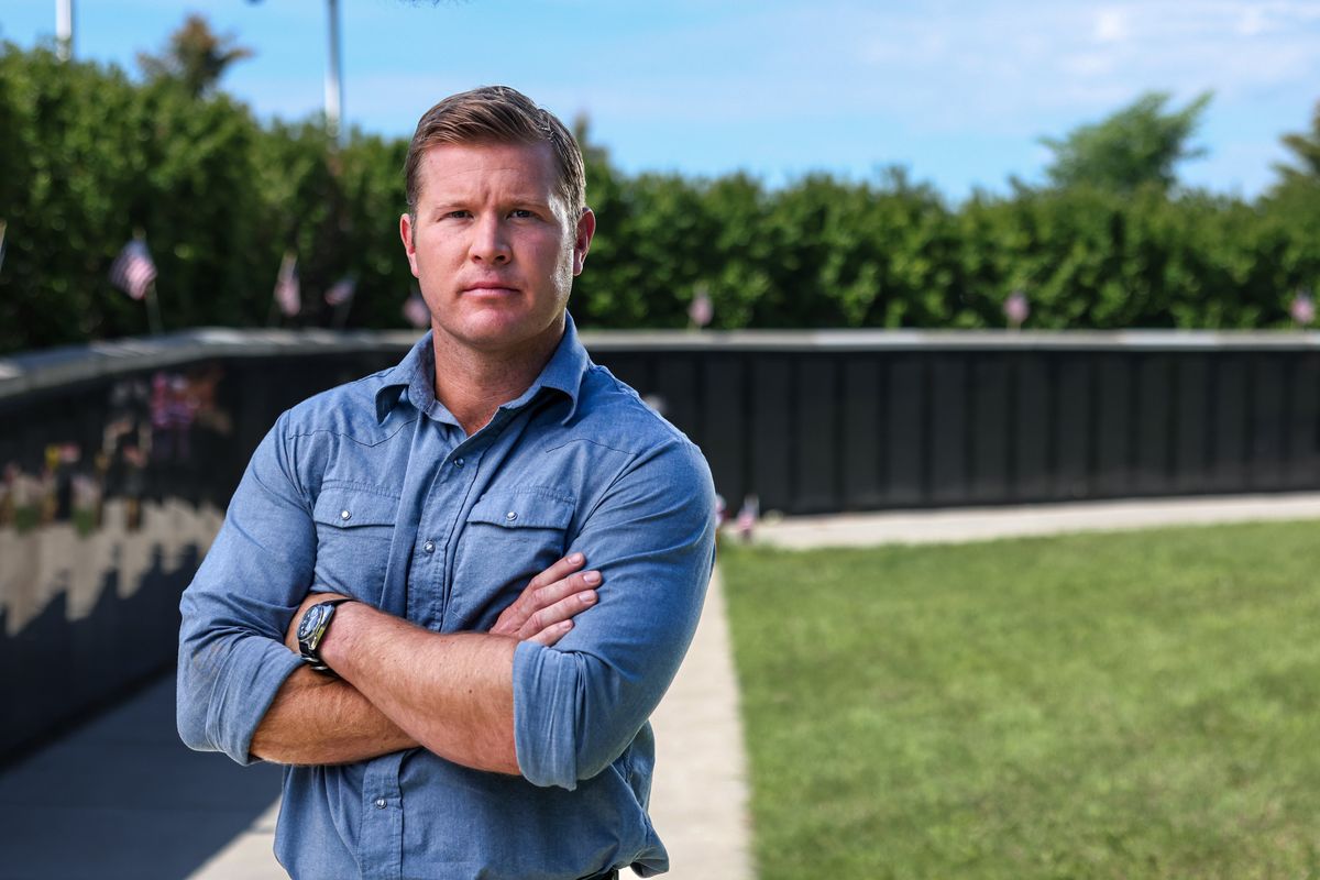 This gung-ho Trump thug thinks he's a bouncer — not a senator