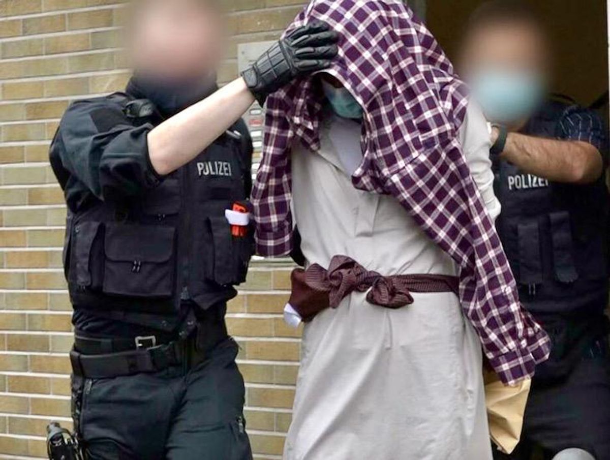 German police arrest four on Yom Kippur over synagogue attack plot