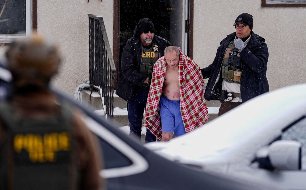 US citizen dragged in underwear out into freezing cold mistaken by ICE for man in prison