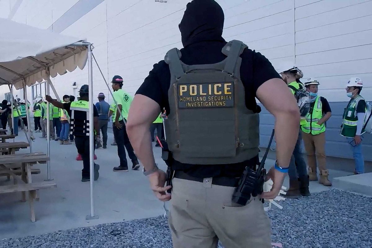 'Devastation': Journalist 'ripped from his family' by ICE to be deported Friday