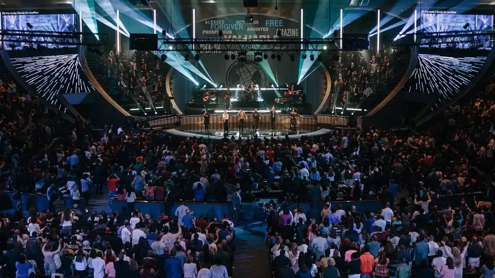 This disgraced Megachurch evangelical believes his transgressions should be private — so he's suing