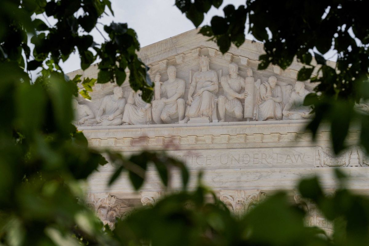 Trump may have gotten a backdoor from Supreme Court to attack mail ballots: reporter
