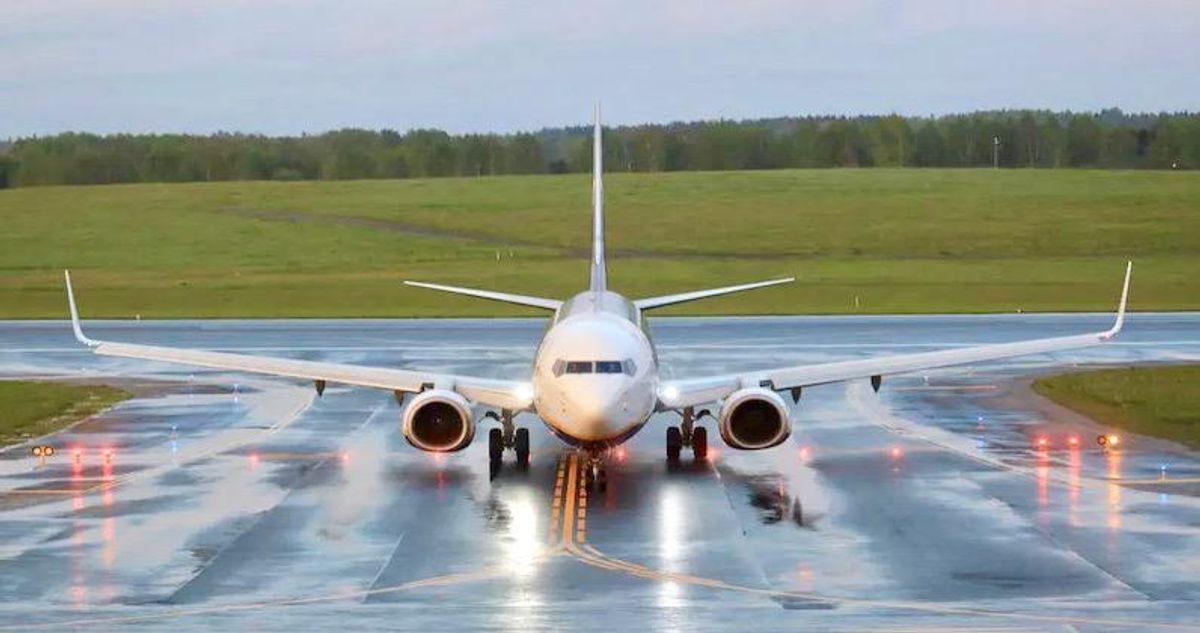 U.S. regulator urges safety checks on some Boeing 737 rudders