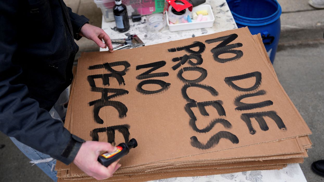 Judge indicted on allegations of helping undocumented immigrant evade feds: report