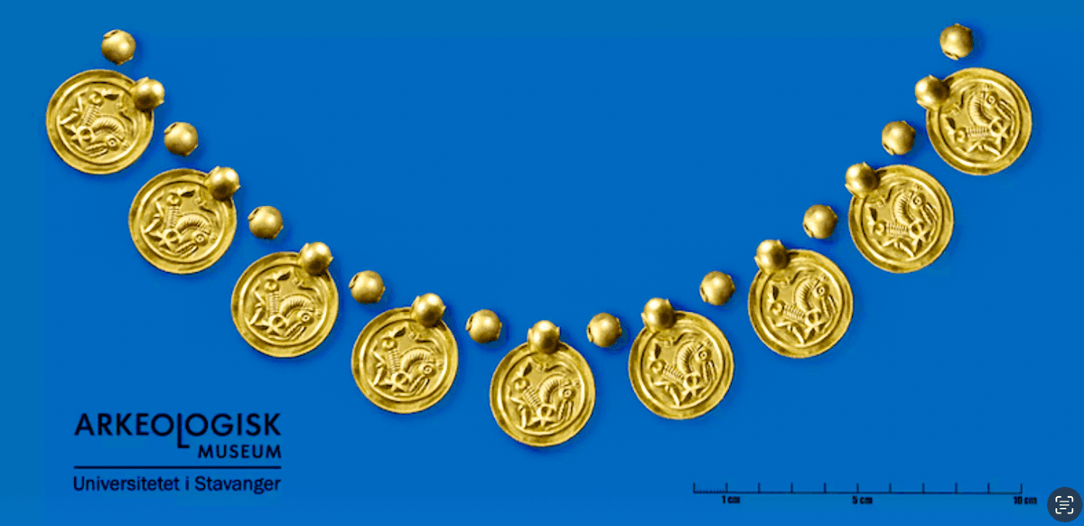 Amateur makes 'gold find of the century' in Norway