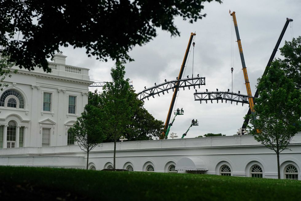 Trump's 'tacky' White House makeover reaches new heights amid 'bug infestation': report