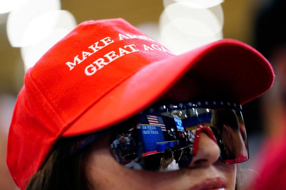'Republicans are toast': GOP insiders reportedly quietly mull throwing Trump overboard