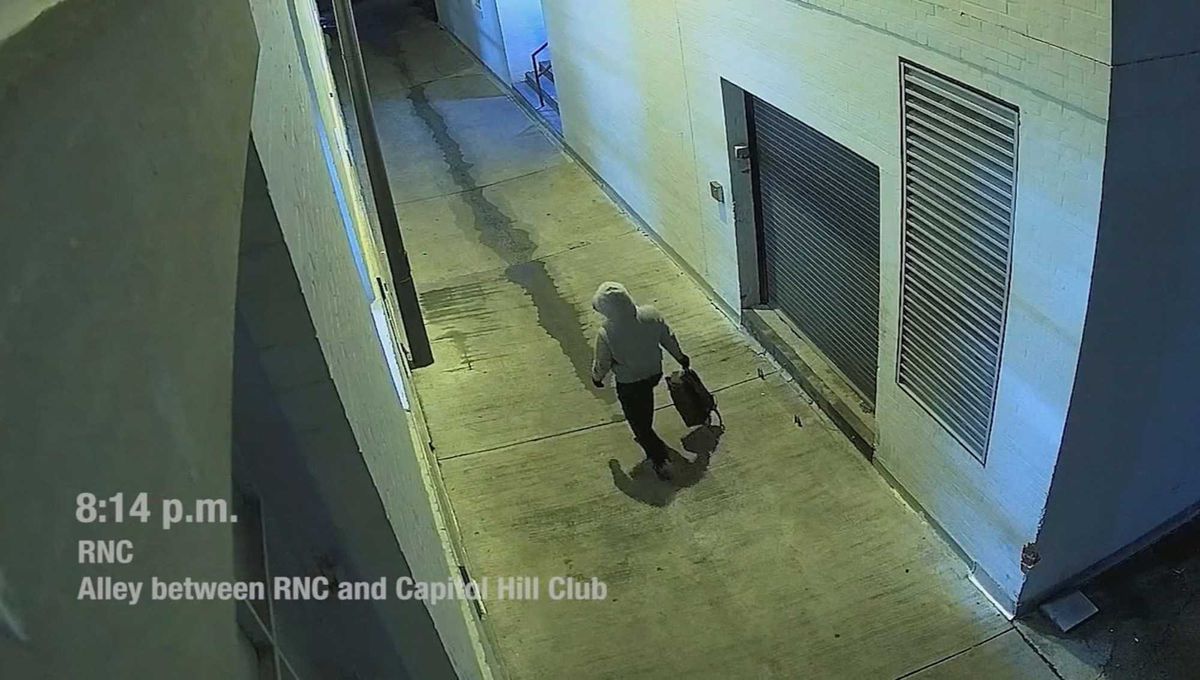 5 things to know about accused DC pipe bomb planter