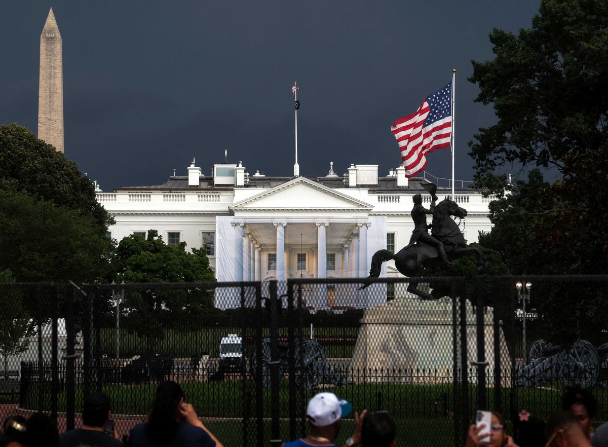 Federal appeals court blocks Trump's $400 million White House ballroom project