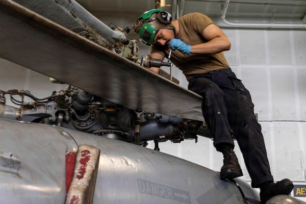 Trump's new 'highly unusual' demands add strain to Navy already 'under the gun': report