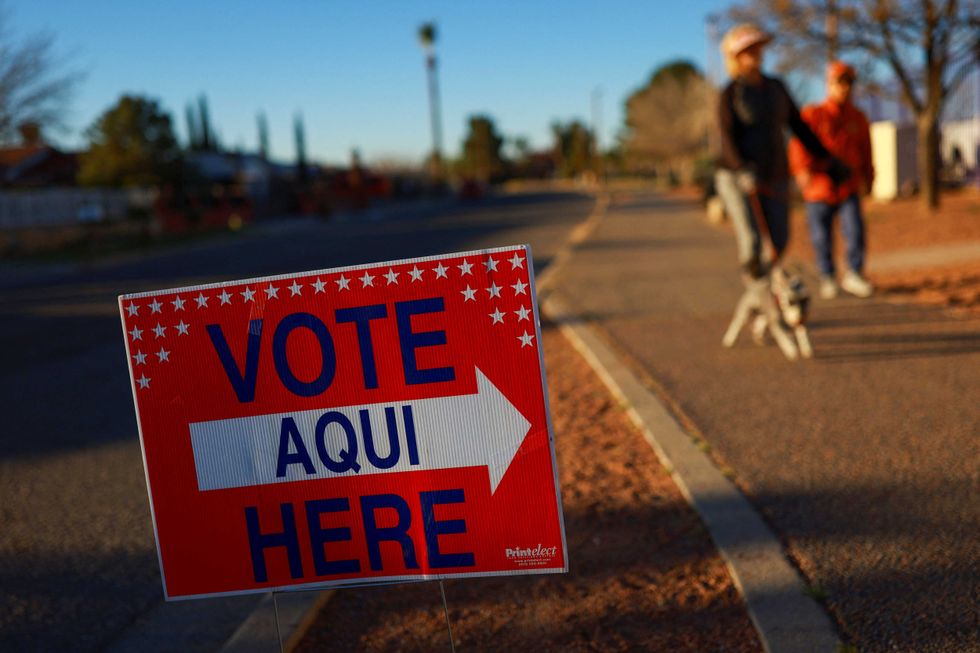 Trump’s ‘failing’ midterms shenanigans scorched by elections expert: ‘A lot of noise’
