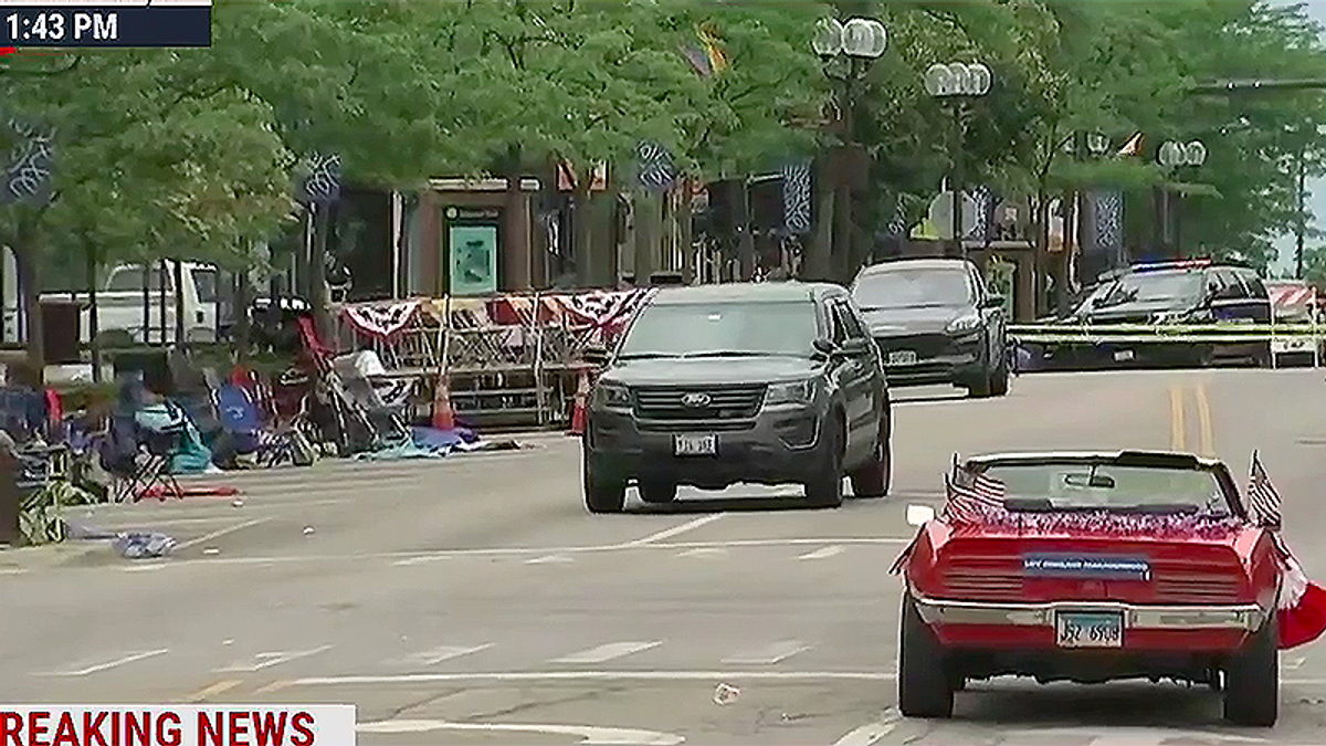 Abandoned car at Highland Park parade after mass shooting