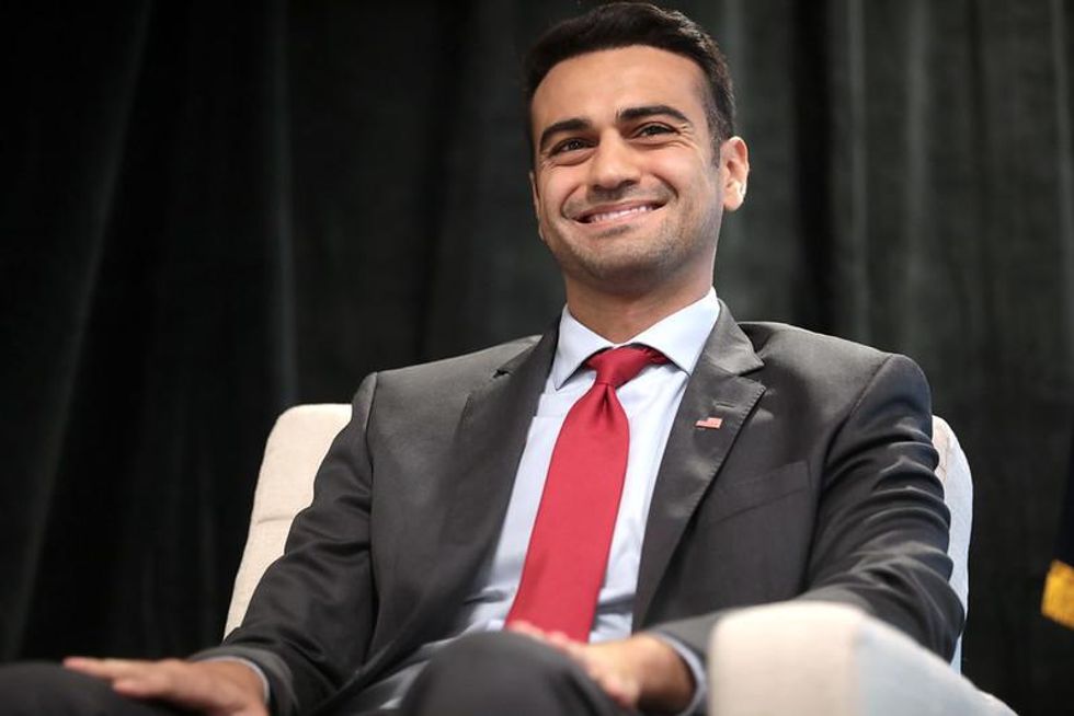 MAGA rising star's vacations with top aide quietly fueling rumors: ex-GOP strategist