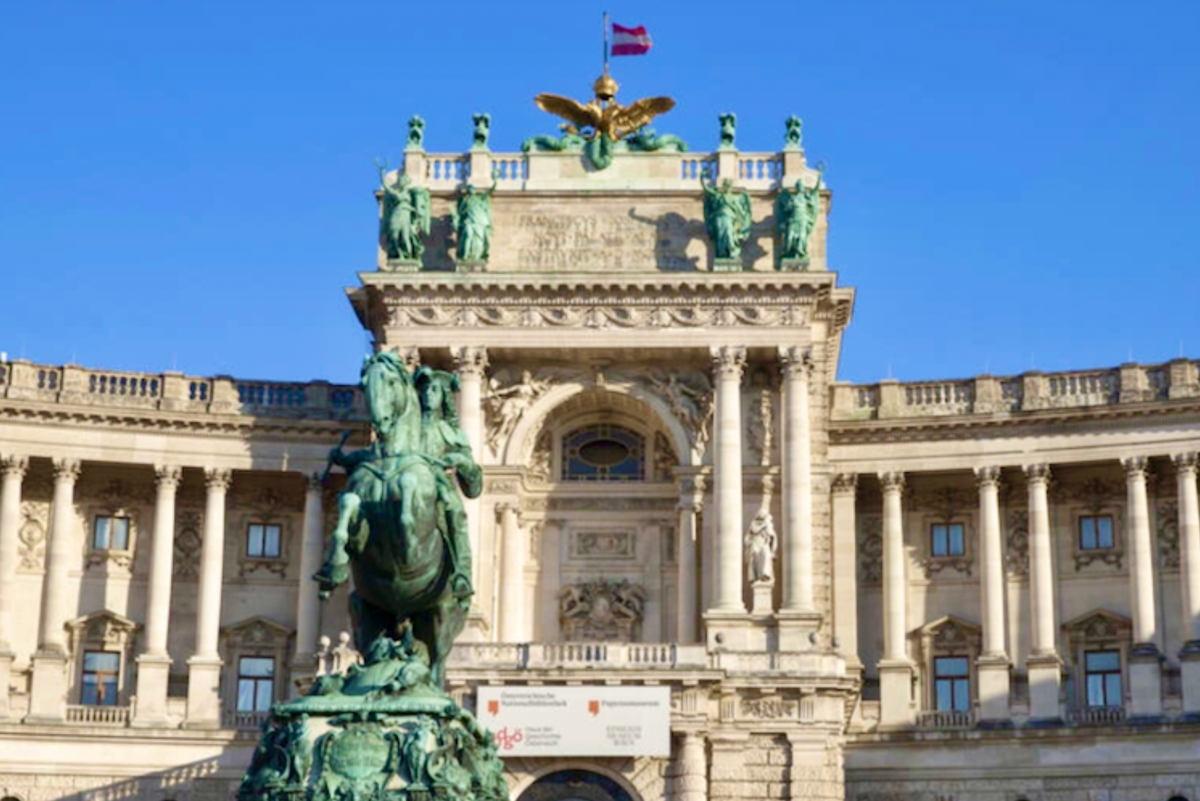 Vienna tour aims to demystify 'Hitler balcony' after far-right clip