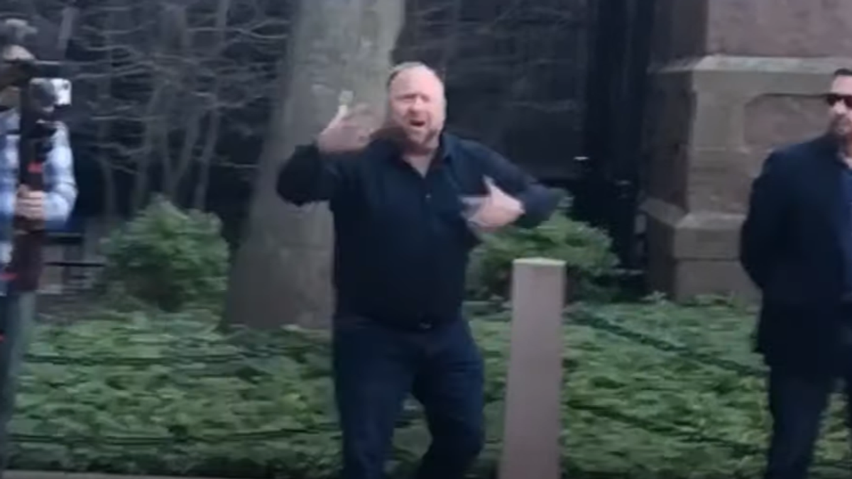 WATCH: Alex Jones heckled by Yale students as he tries to film conspiracy video on campus