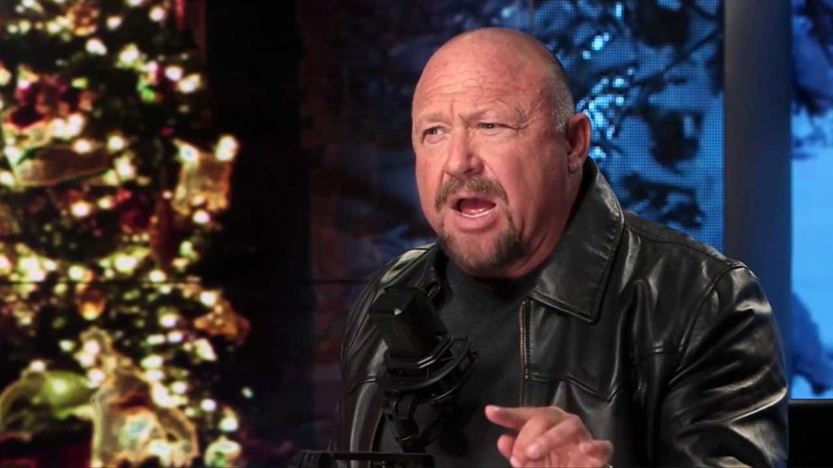 'Bondi's all panicking': Alex Jones threatens to surround White House with 5,000 people