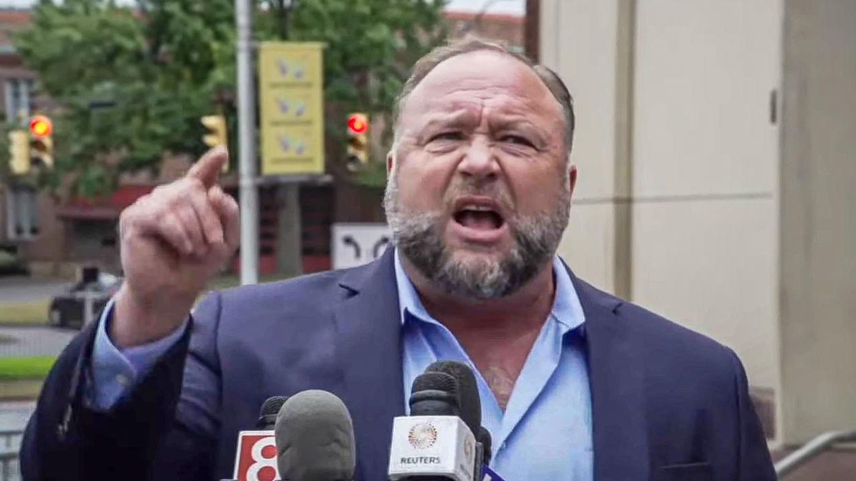 Alex Jones' bonkers conspiracy theory: Trump knows about assassination plot and he's 'ready to die'