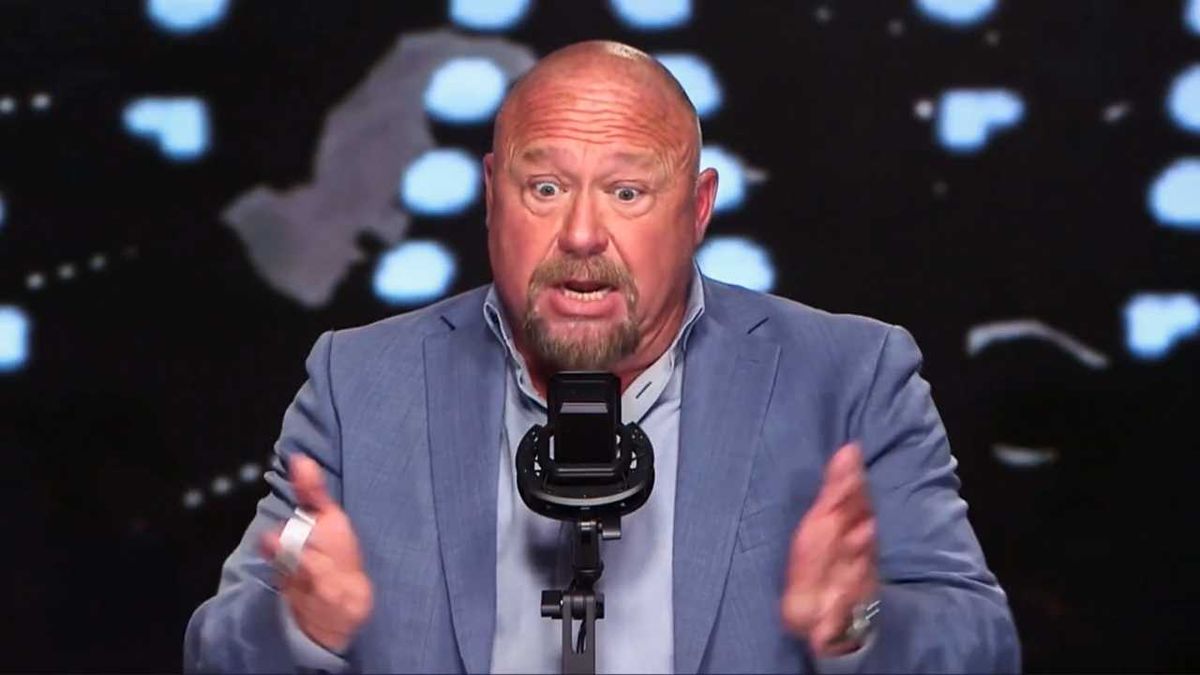 'Fiasco': Alex Jones in disbelief as Trump's 'ceasefire falling apart'