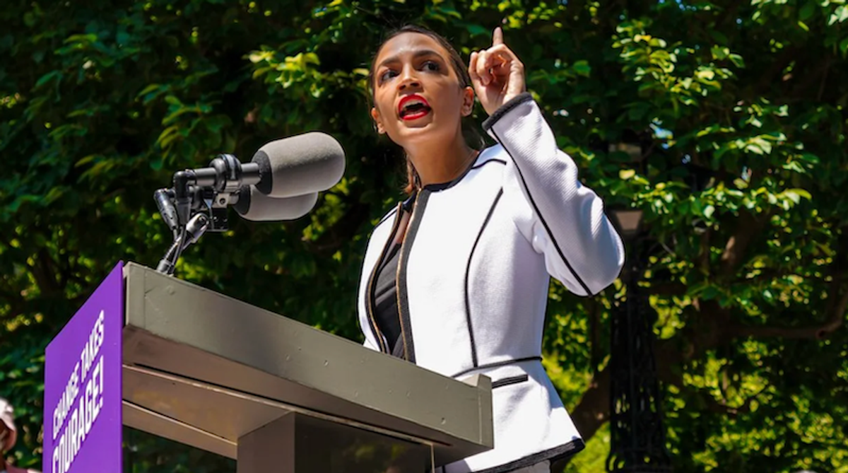 As the old DNC guard fades, the next generation of leaders is missing in action