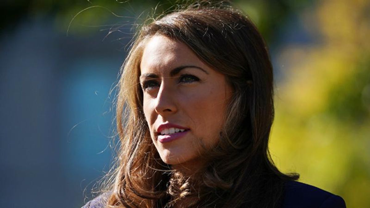 Former White House aide responds to critics asking why she never quit Trump