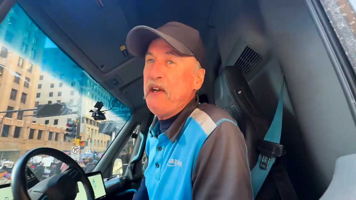 Amazon driver refuses to take TPUSA's bait as anti-ICE protest stops traffic