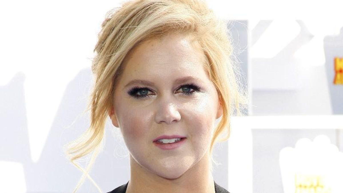 Here's why people are blaming Amy Schumer for America's tampon shortage