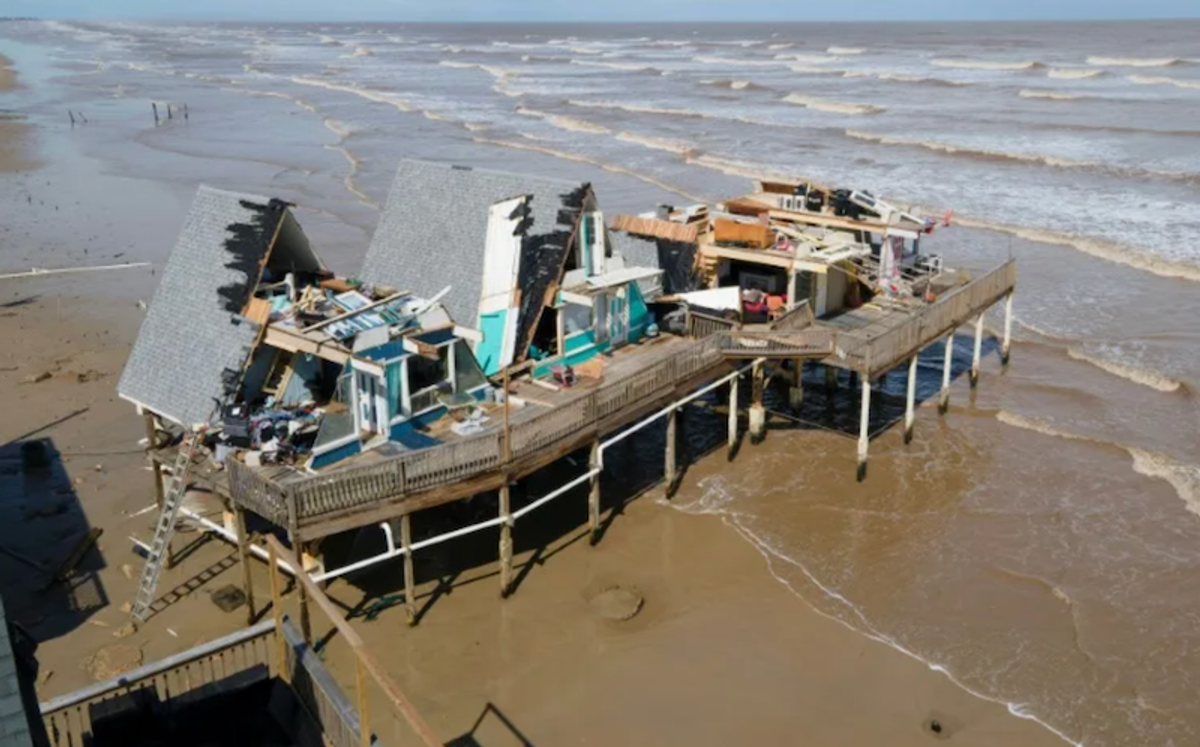 Eight killed after Beryl sweeps across U.S.