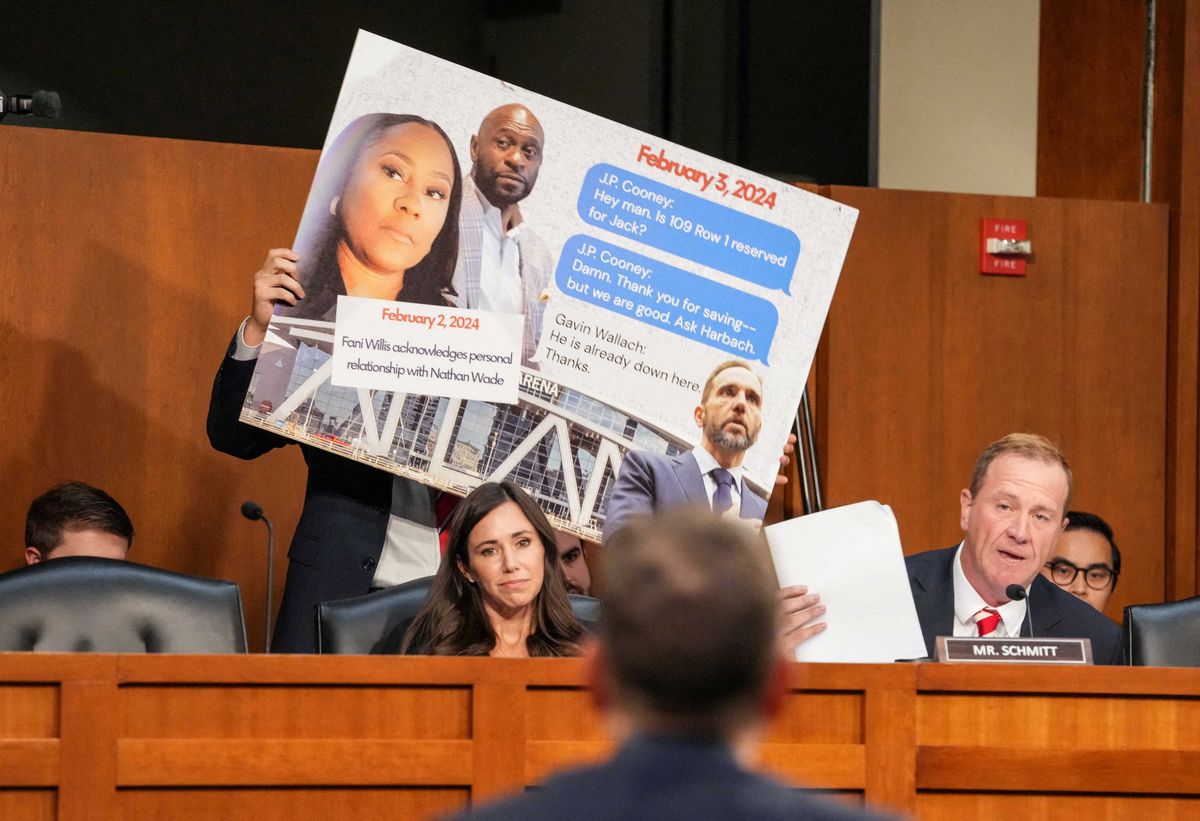 Eric Schmitt was warned about unvetted Jack Smith 'gotcha' texts before blunder: report