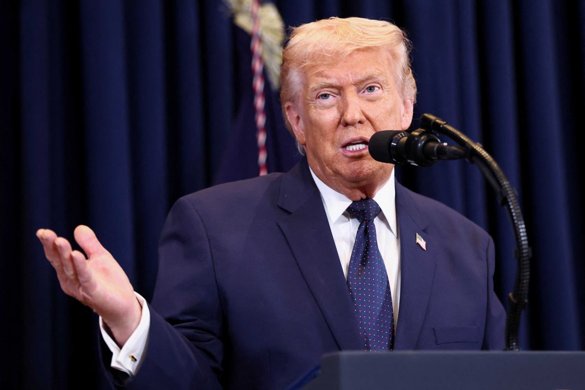 Analysts warn Trump is 'sleepwalking toward a real catastrophe' with new Iran threat