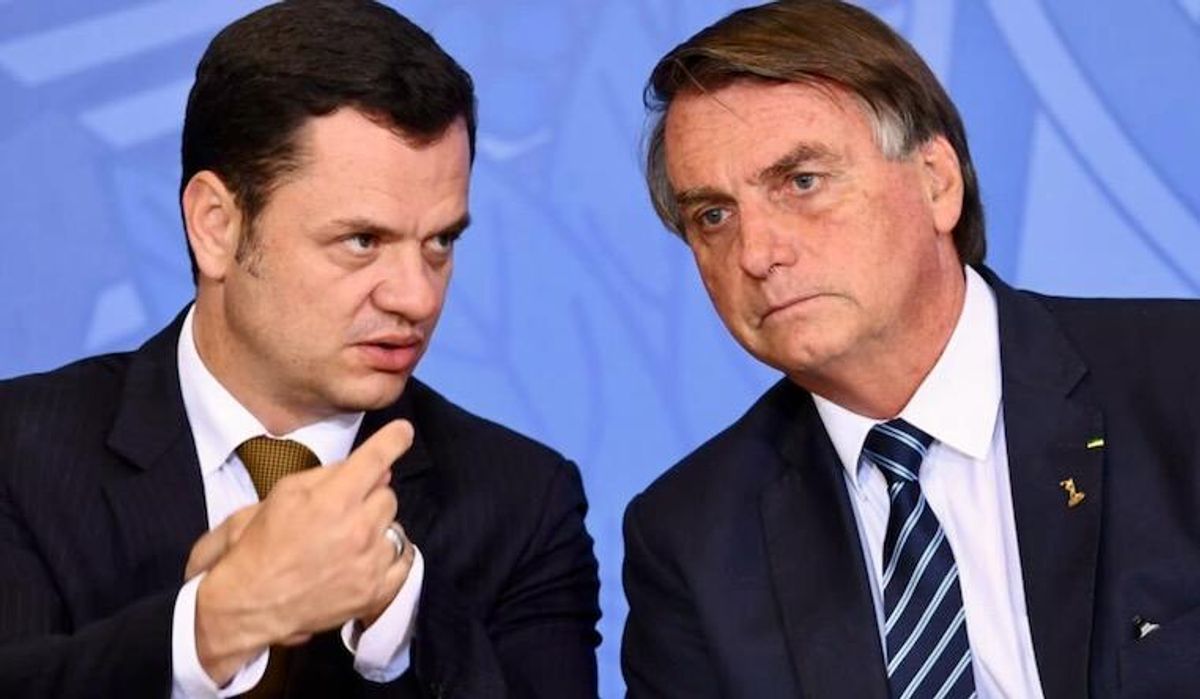 Election 'correction' plan found at Brazil minister's home