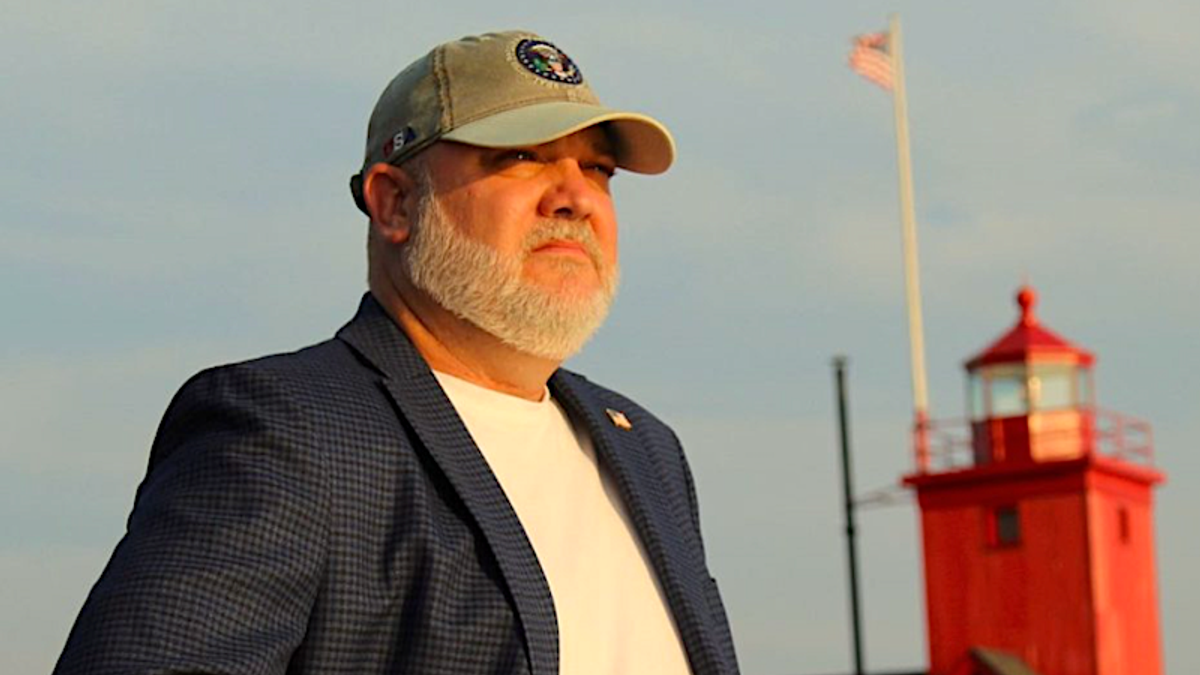 Irate GOP candidate throws volunteer under the bus for 'stupid' AI MLK endorsement