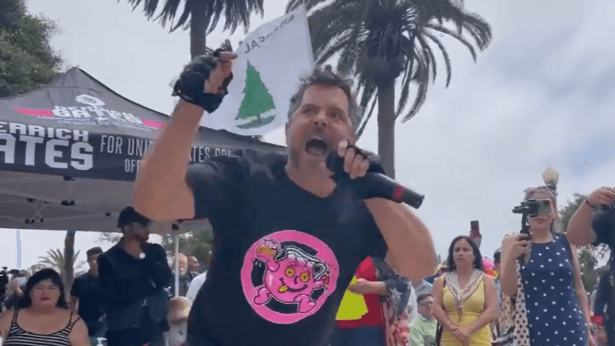 Mental health experts worry about violence and destruction from anti-vaxxers and anti-maskers