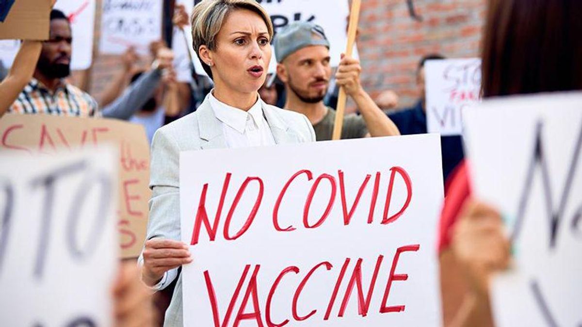 'Unruly' anti-vax protesters force New Hampshire state meeting to shut down after storming building: report