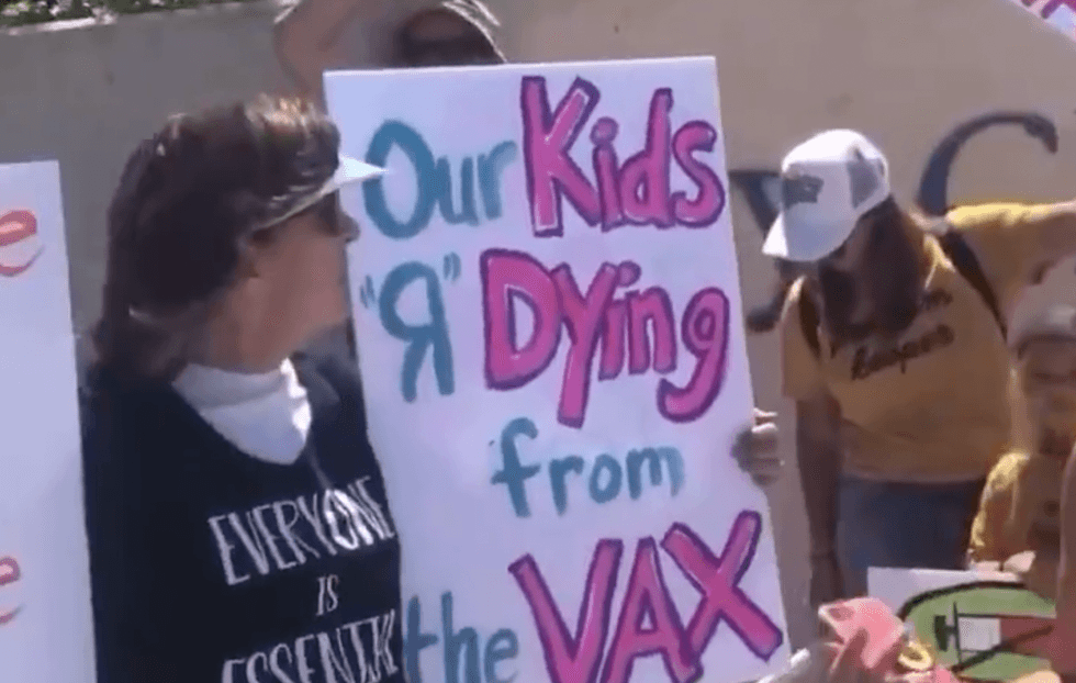 Anti-vaxxer (screen grab).
