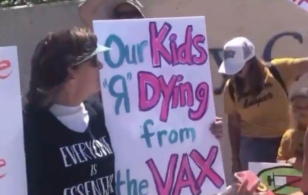 Anti-vaxxer (screen grab).