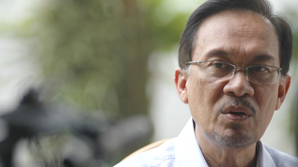 Malaysia opposition leader: Harassed by 'desperate' government sex accusations