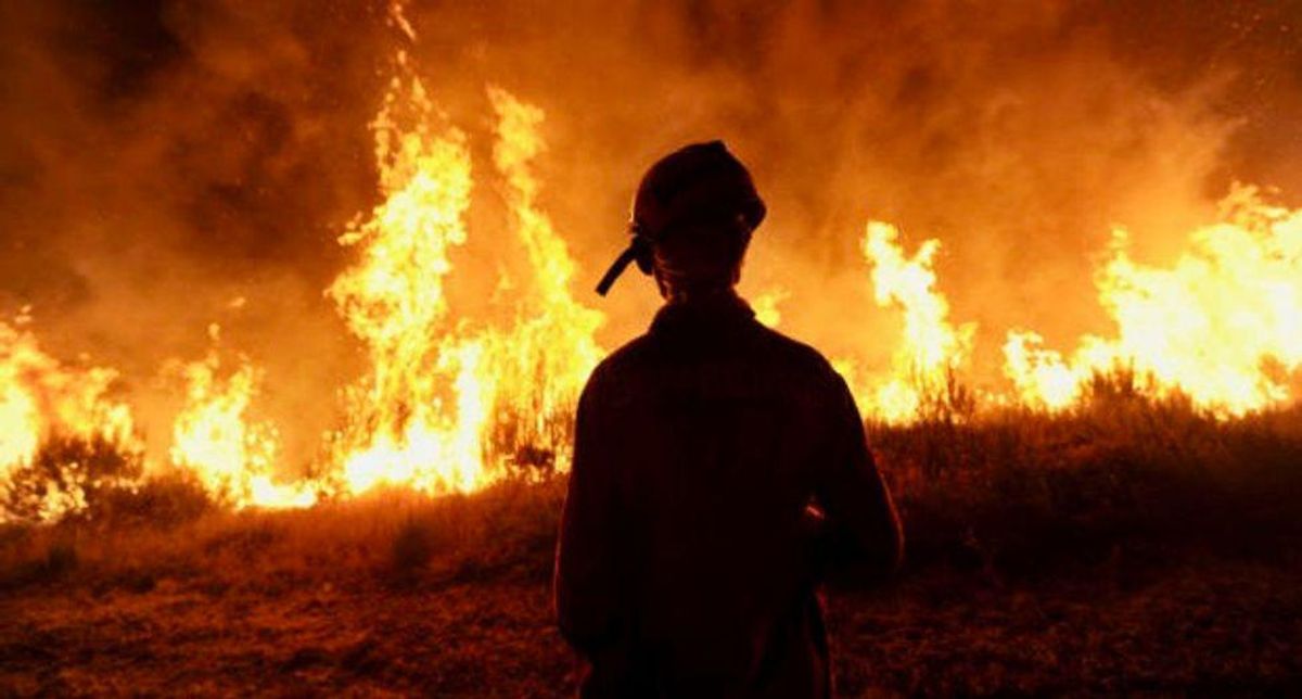 'Depressed' 911 dispatcher deliberately set fires to keep fire department from being bored