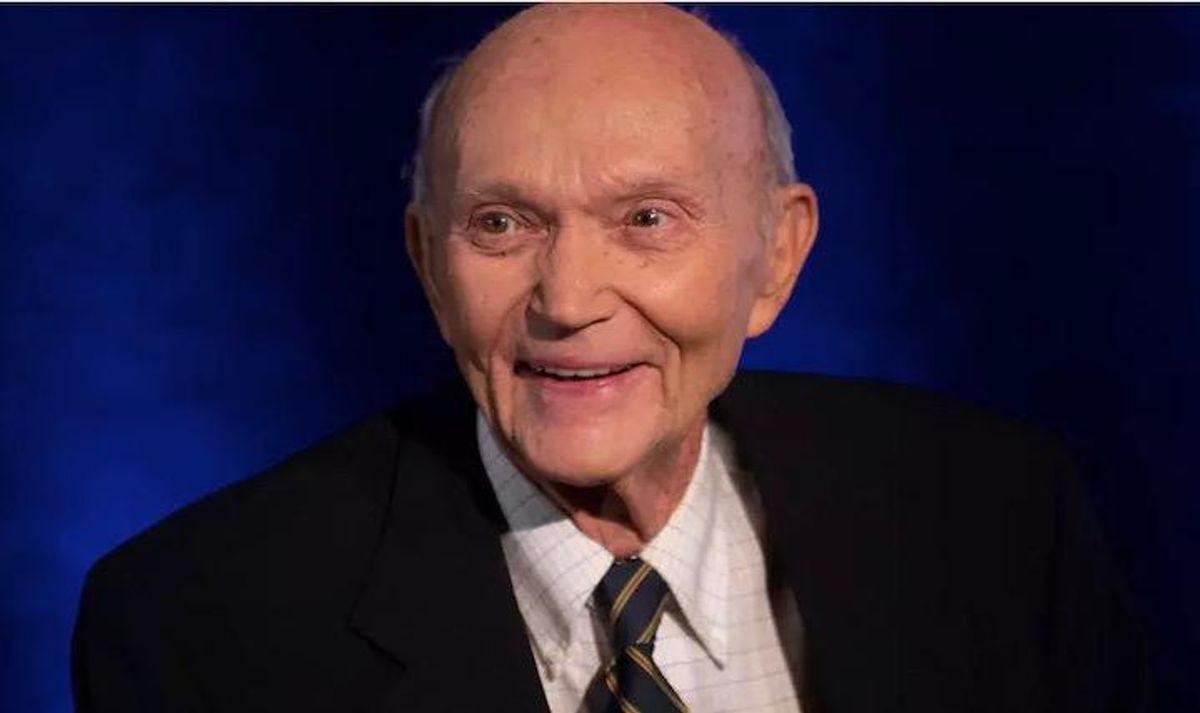Apollo 11 astronaut Michael Collins dead at 90: family