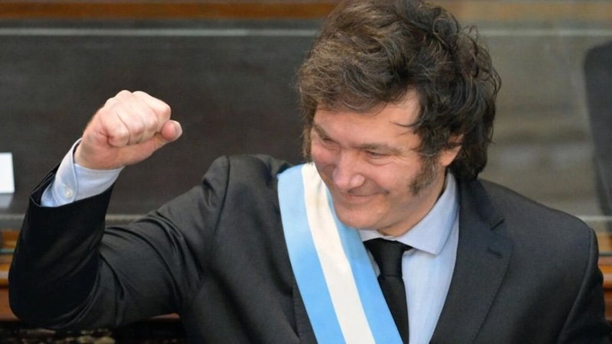 Argentina's Milei warns lawmakers he will make reforms 'with or without' their support