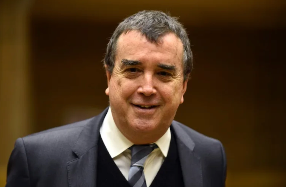 French media scion resigns after embezzlement charge
