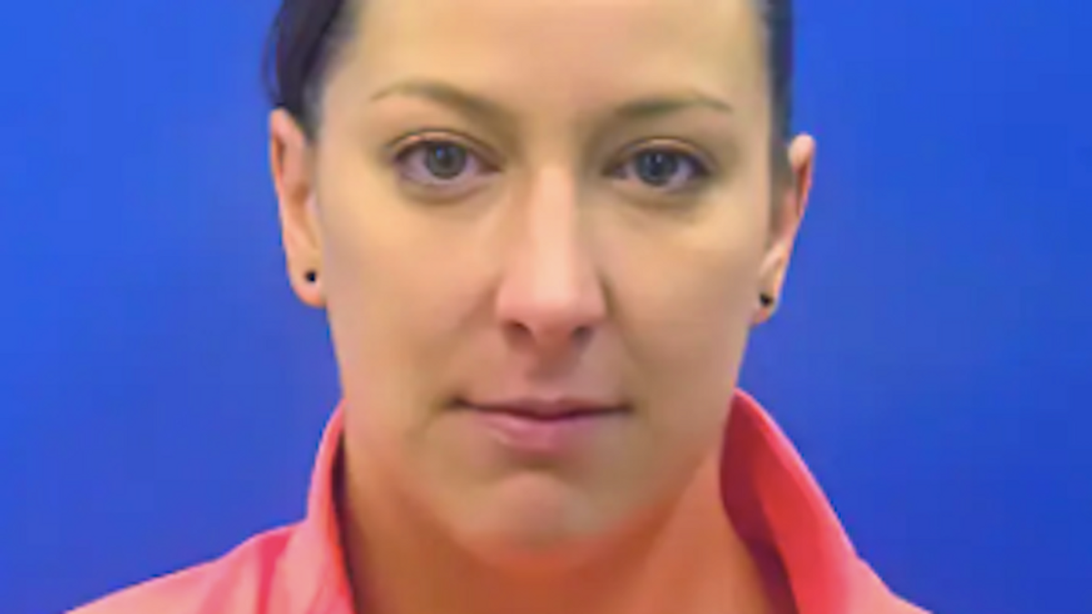 Officer who shot Ashli Babbitt to reveal his identity in TV interview